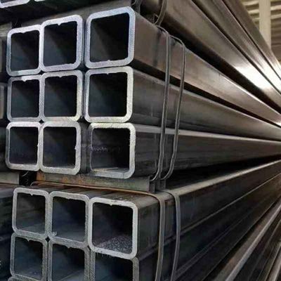 Tubes en acier au carbone carrés 65x65 10 x 10 avec trous 80 x 80 certifiés par ISO9001