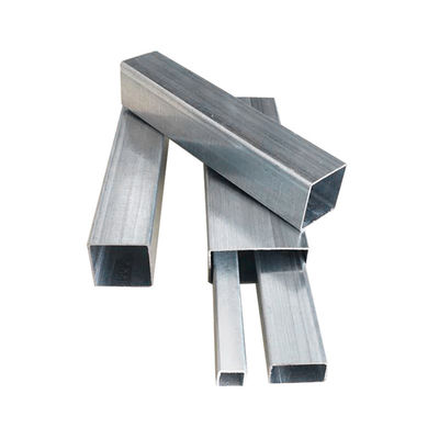 Tuyaux en acier au carbone de forme carrée 4x4 pouces galvanisés 12x12 100x100 Tuyaux MS Tuyaux en acier carrés Longueur du tuyau 6.4M